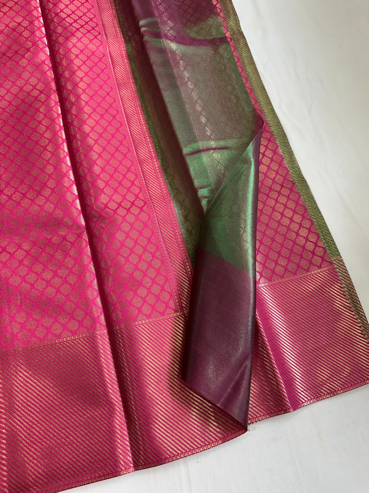 Green Metallic Jyotika Tissue Saree