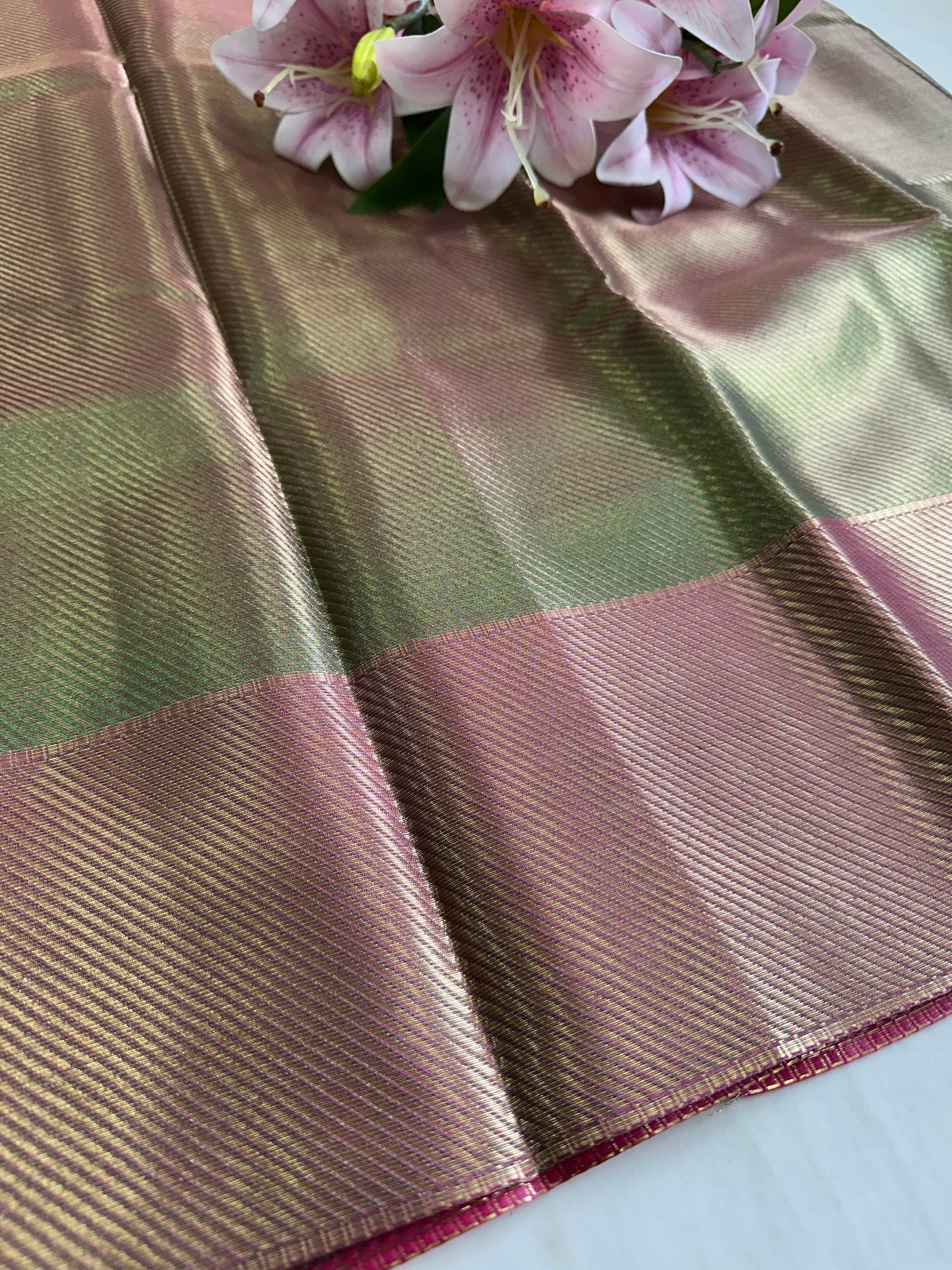 Green Metallic Jyotika Tissue Saree