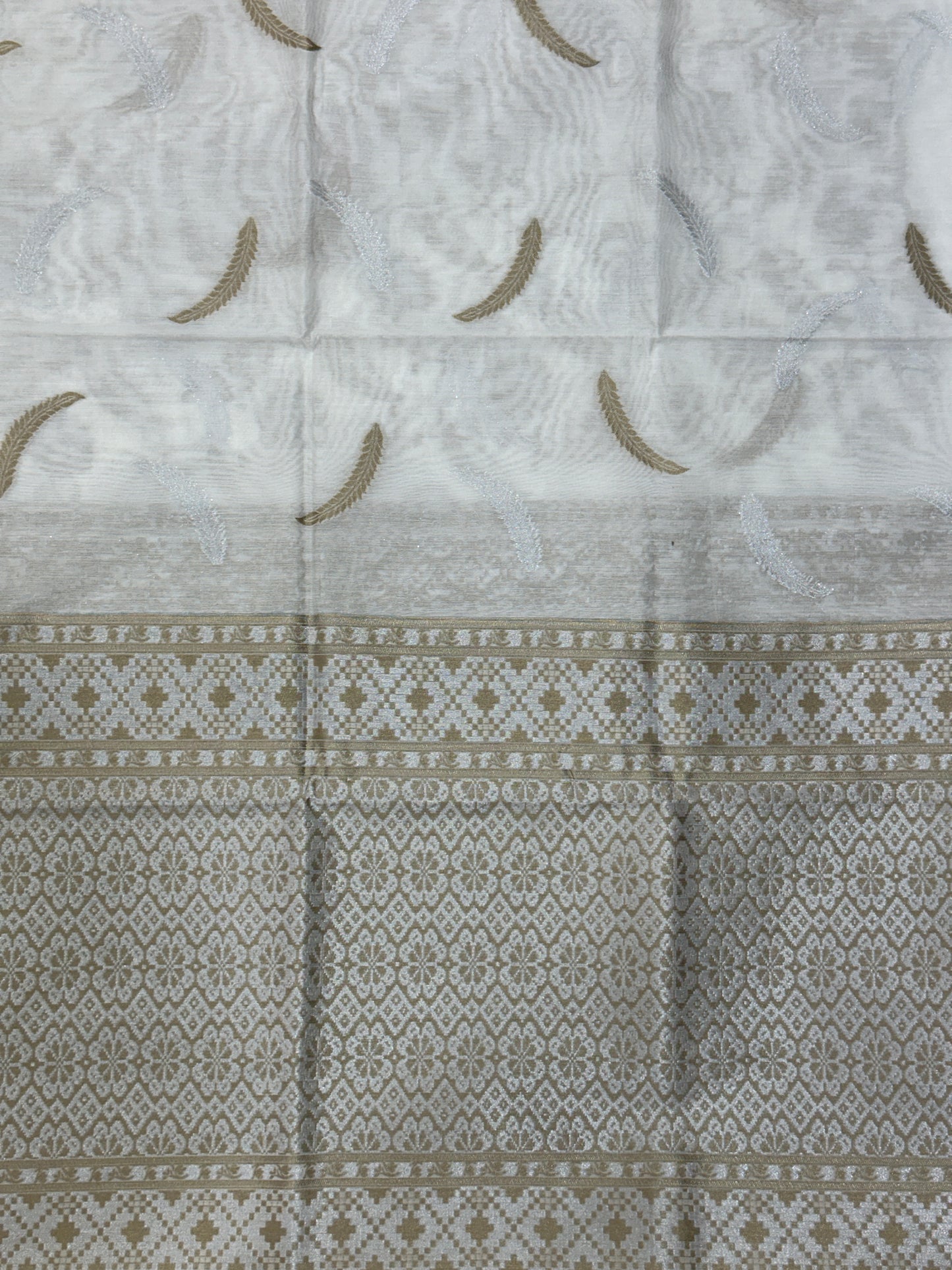 White Banarasi Cotton Suit Set with Zari Work