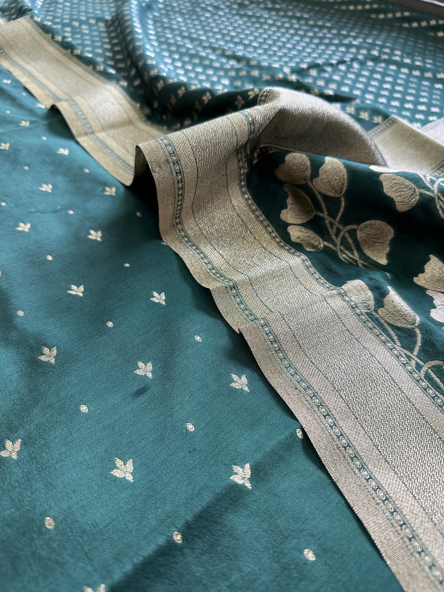 Green Banarasi Cotton Suit Set