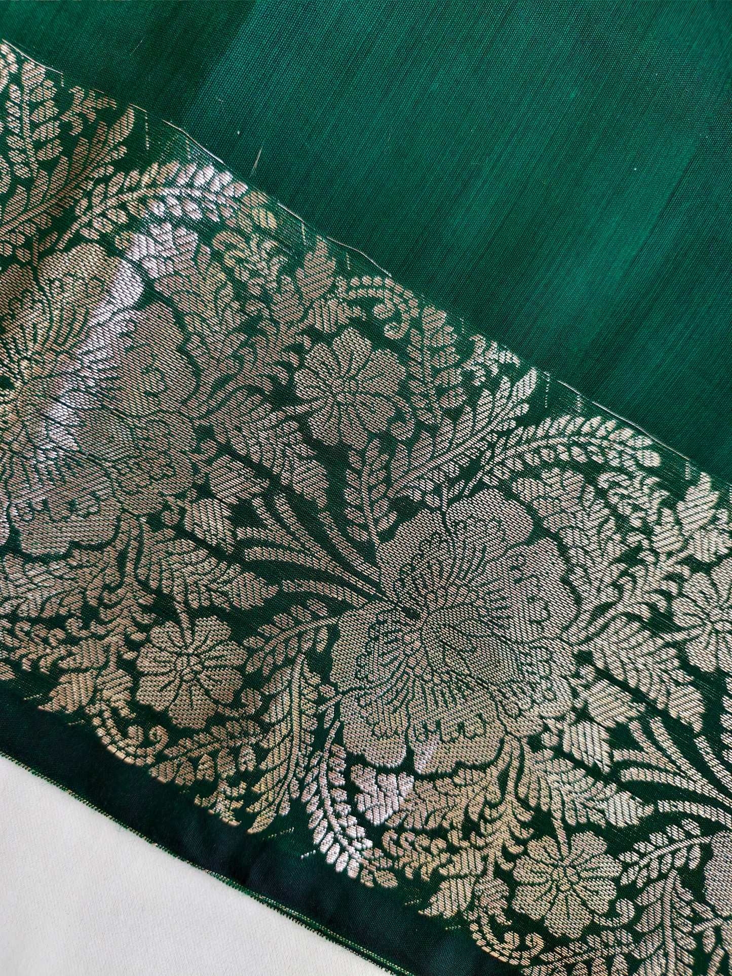 Green Silk Saree With Border