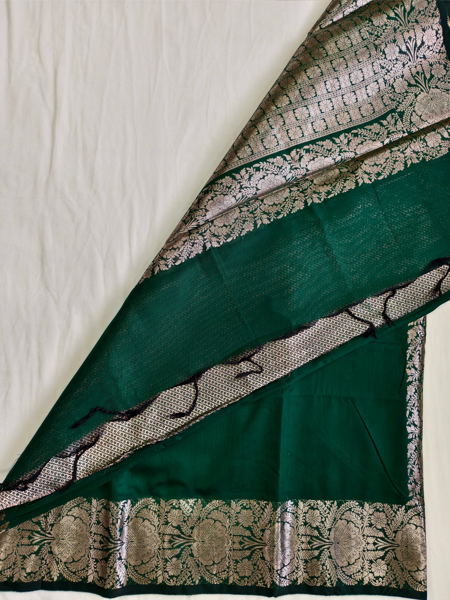 Green Silk Saree With Border