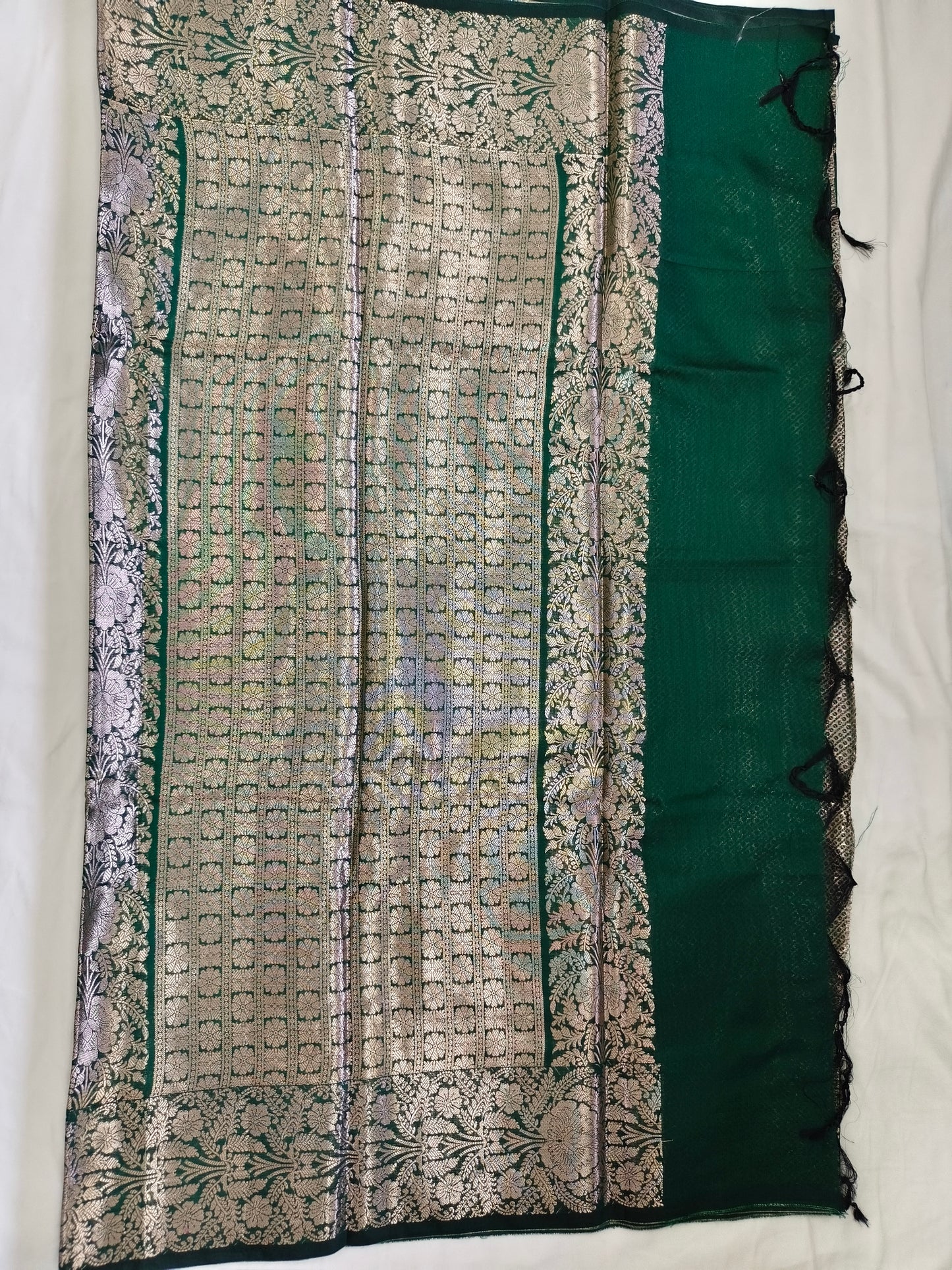Green Silk Saree With Border